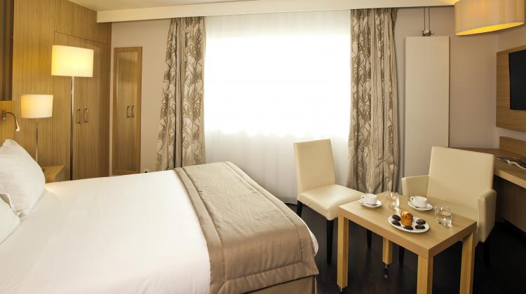 Chambre de l'hôtel Residhome les Berges de la Loire